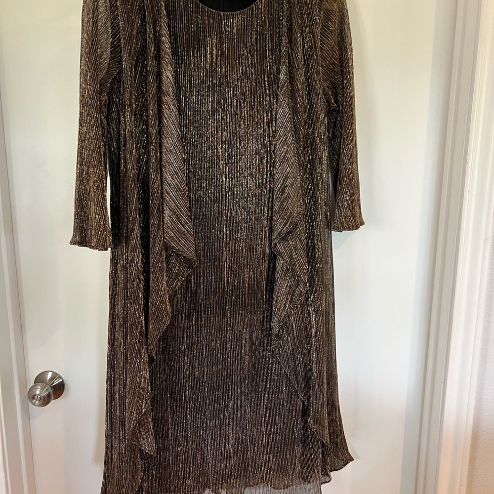Chic Metallic Long Sleeve Dress